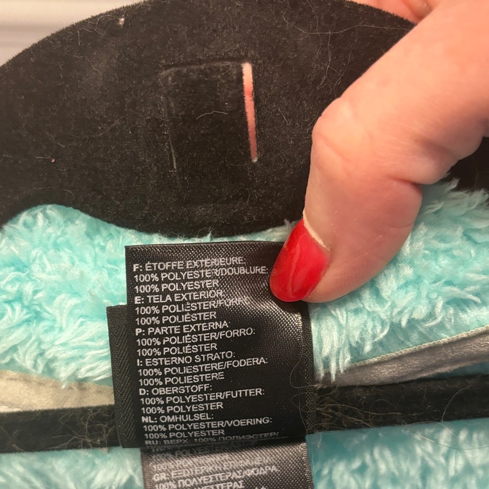 The North Face Women’s Plush Full-Zip Teddy Jacket in Aqua - Picture 8 of 11